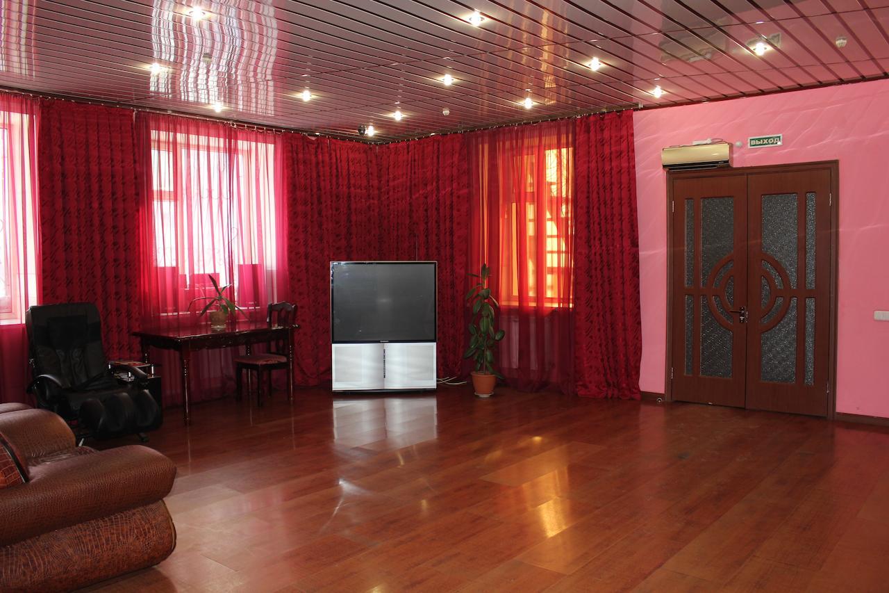 Pekin Hotel Temirtau Dış mekan fotoğraf