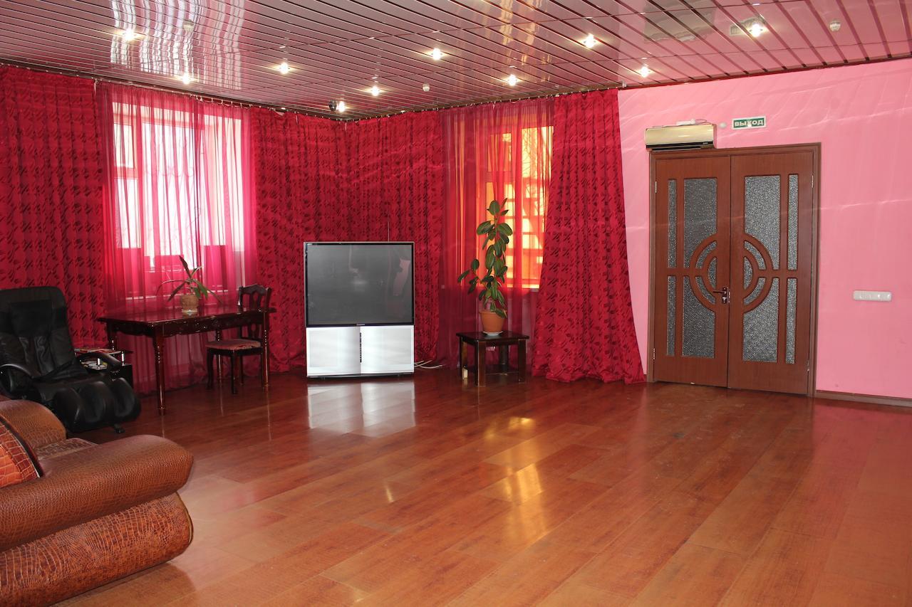 Pekin Hotel Temirtau Dış mekan fotoğraf