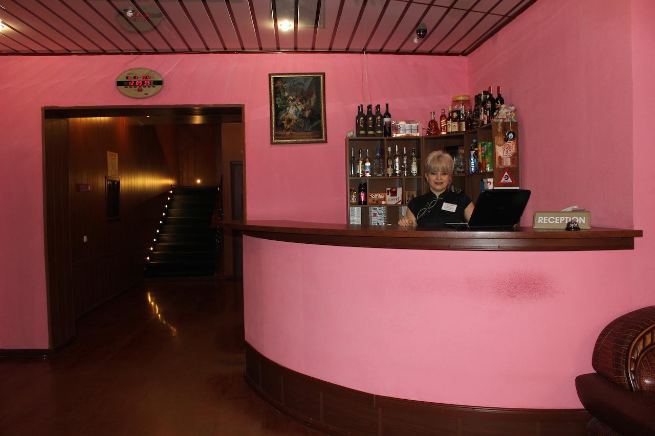 Pekin Hotel Temirtau Dış mekan fotoğraf